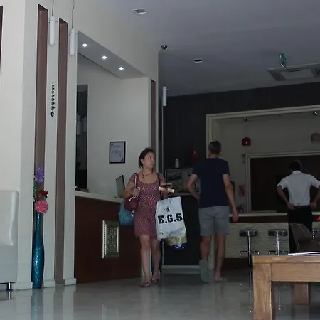 Petek Hotel