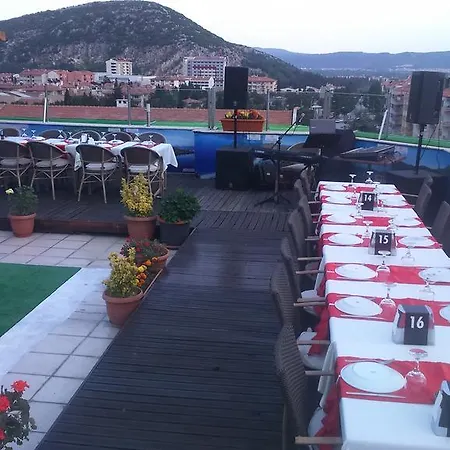 Petek Hotel